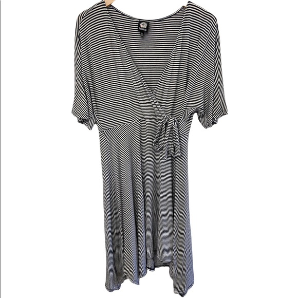 Bobeau knotted wrap dress - Picture 3 of 13